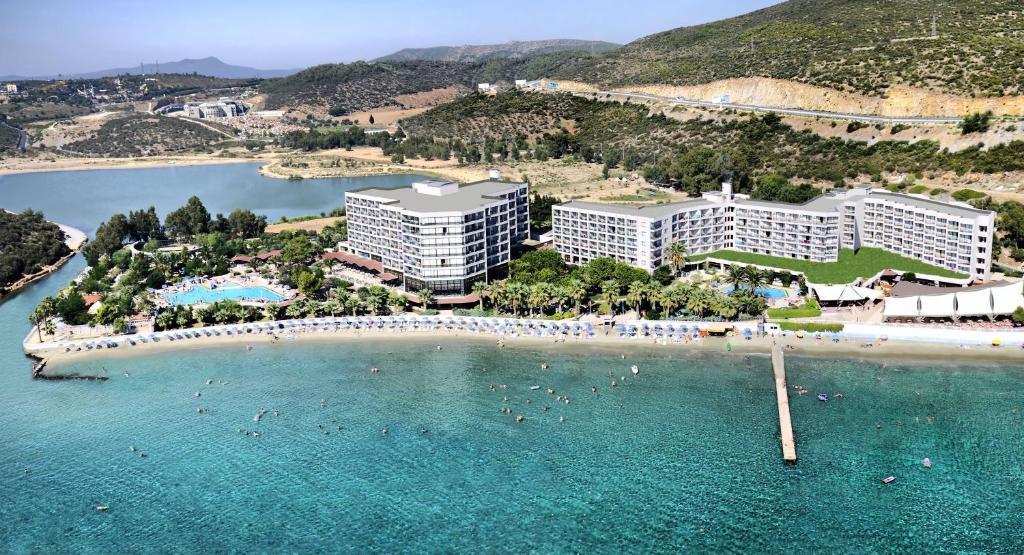 Tusan Beach Resort Kusadasi Exterior photo