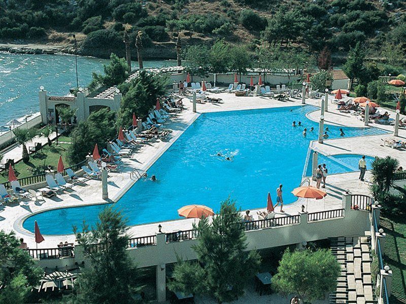 Tusan Beach Resort Kusadasi Exterior photo